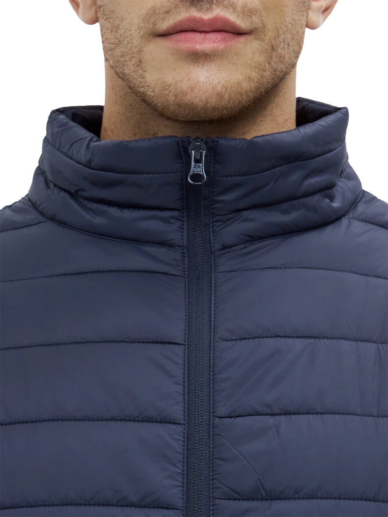 Жилет ДЕМИ стеганый, т/синий Жил 002