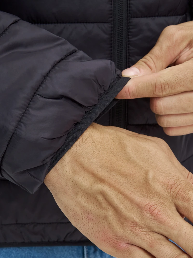 Куртка ДЕМИ стеганая, черный Кур 002