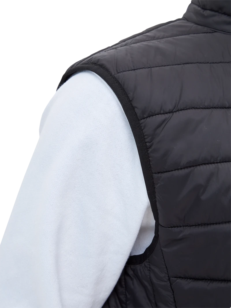 Жилет ДЕМИ стеганый, черный Жил 006